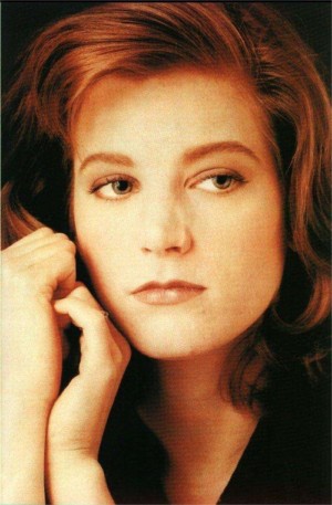 bridget_fonda3.jpg